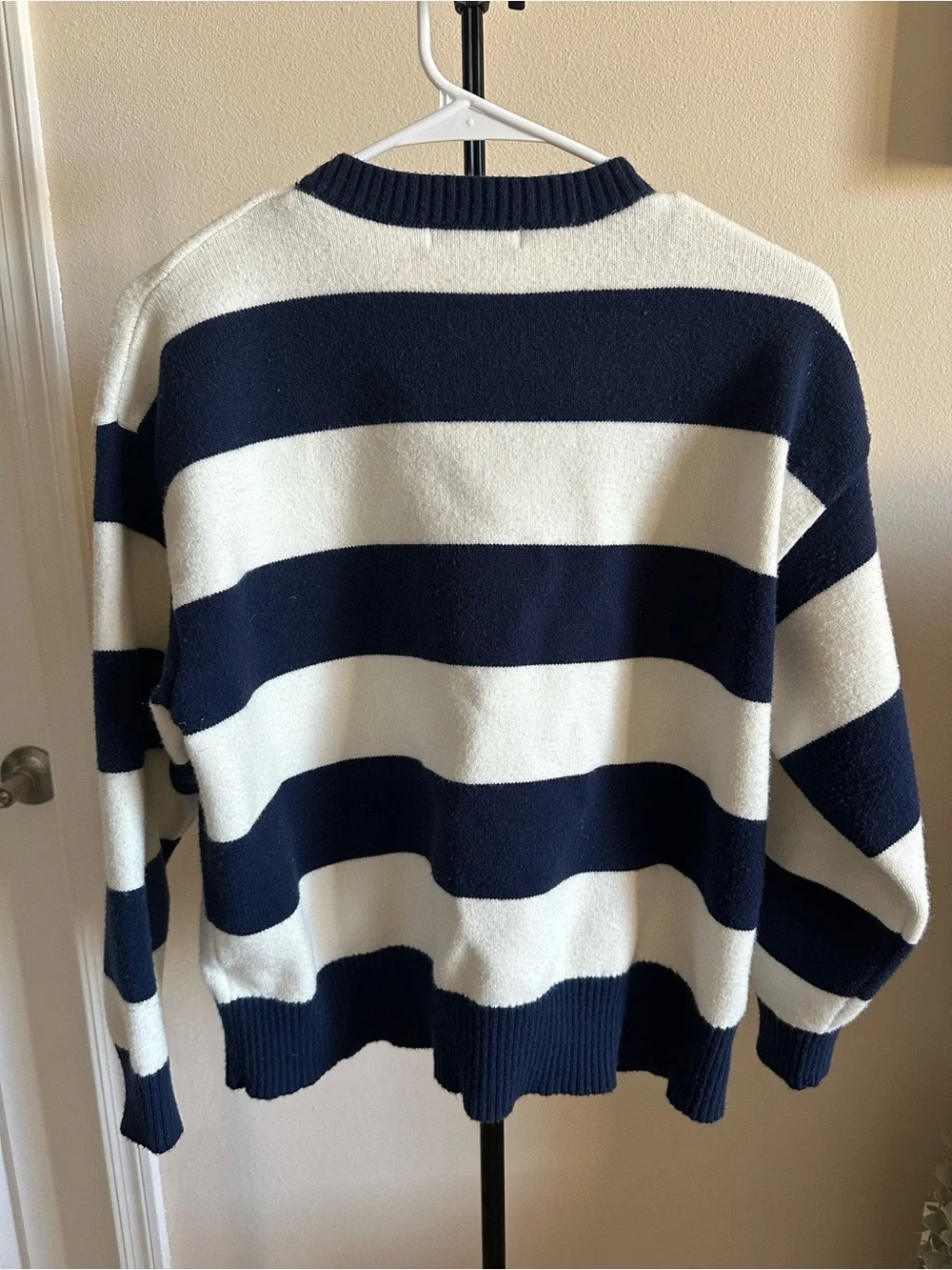 Vigoss Navy & White Striped Knit Pullover